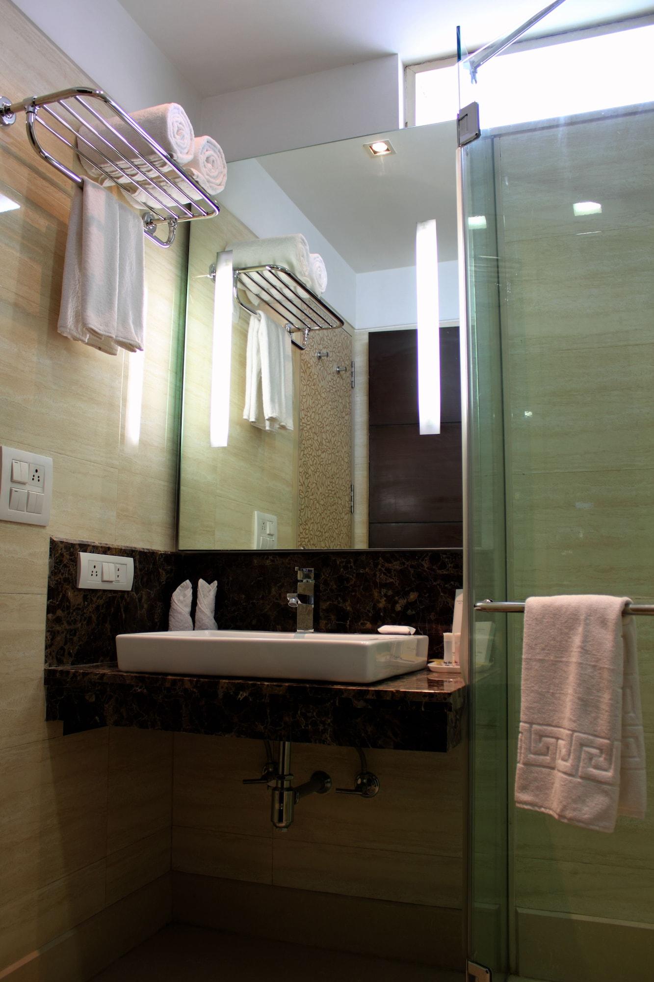 Stately Suites Mg Road Gurgaon Exterior foto