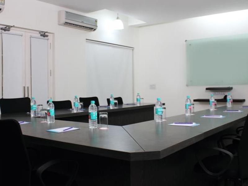 Stately Suites Mg Road Gurgaon Exterior foto